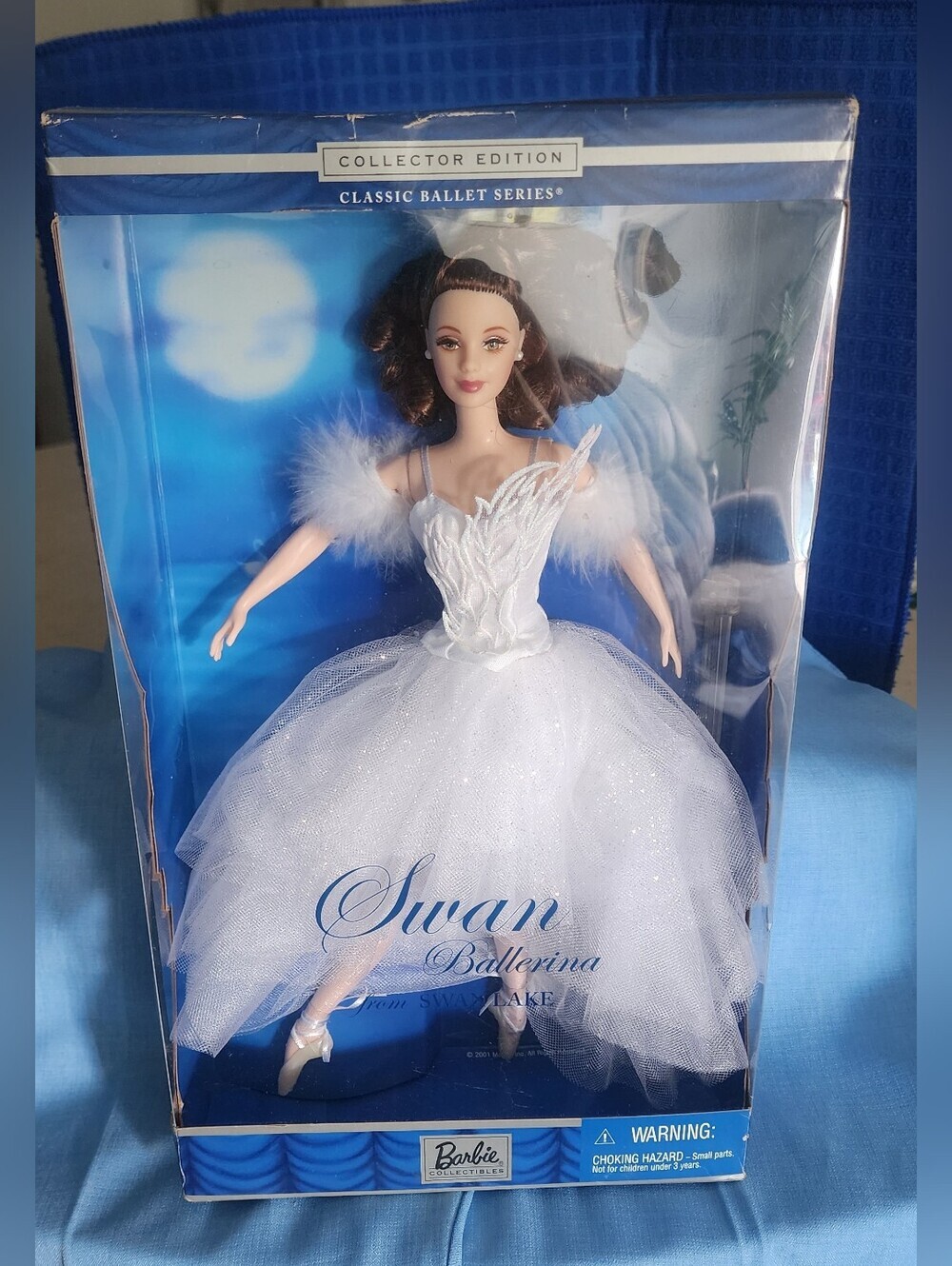 Barbie Collectible Swan Ballerina Costume Stand, Sippers Authenticity New In Box